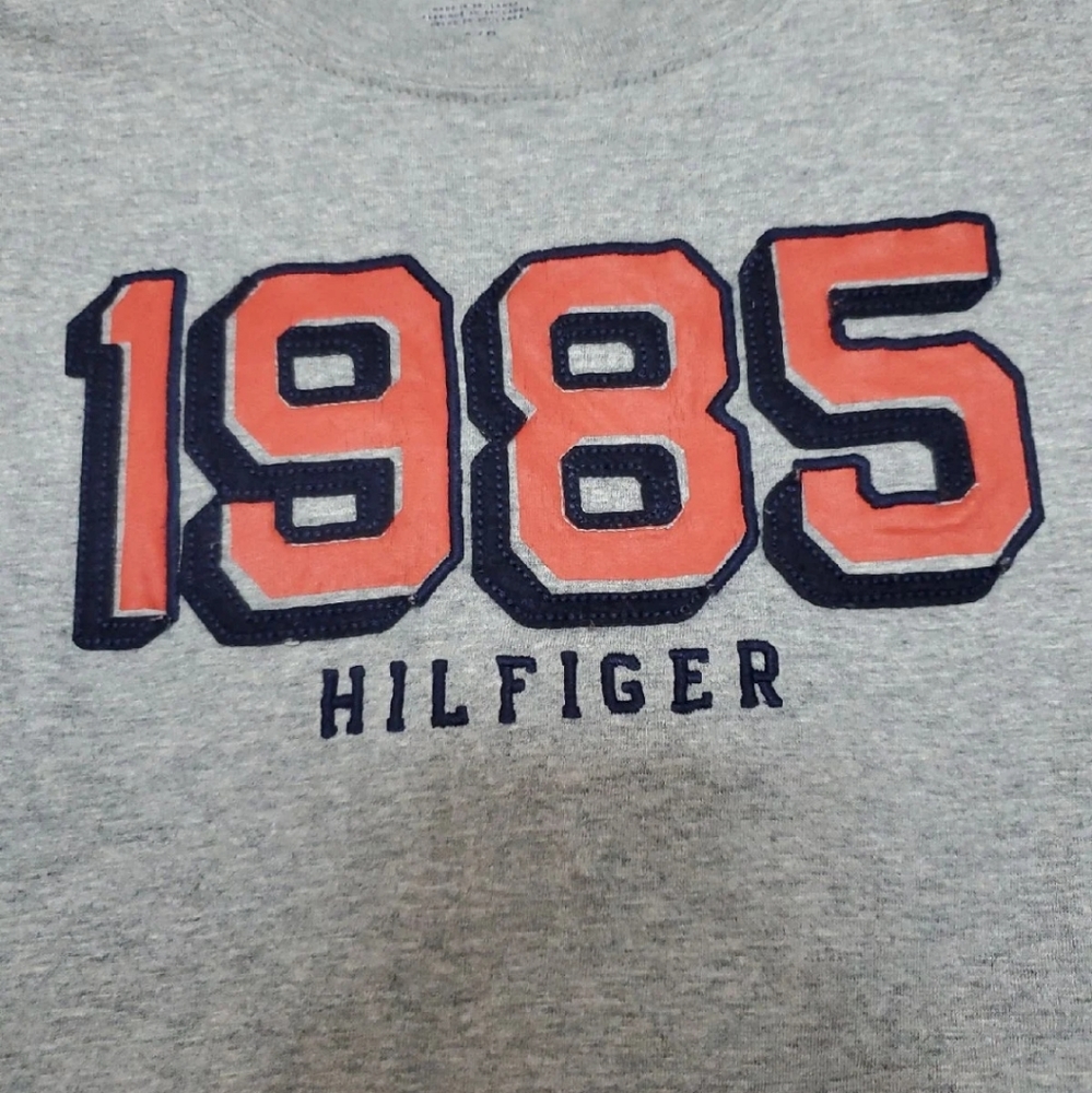Tommy Hilfiger boy's tee - Picture 2 of 3